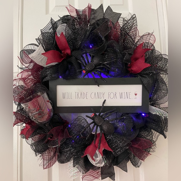 RAE DUNN SPOOKY & FUNNY HALLOWEEN WREATH “Will Trade Candy for WINE!!” - Picture 8 of 12